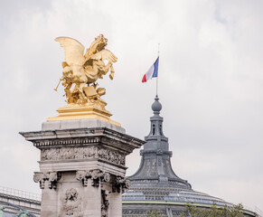  Statue on the Alexander Bridge lll