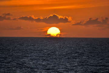 Naklejka na ściany i meble Beautiful Sunset in The Caribbean Sea