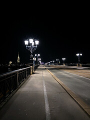 Pont de Pierre de nuit &agrave; Bordeaux, Gironde