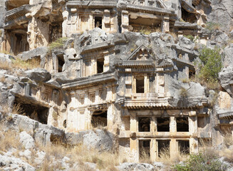  Myra  was an ancient Greek town in Lycia.The tomb carved into the rocks, the so-called necropolis.Tombs are located high above the ground