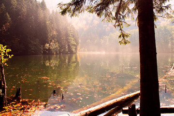 The Bateri lake in autumn 