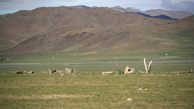 Deer stones are ancient megaliths carved with symbols. The name comes from their carved depictions of flying deer. Kurgan stelae are installed atop, within or around kurgans, in kurgan cemeteries 4K