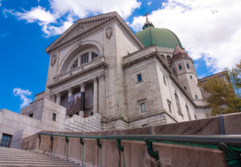 Obraz premium A view of St. Joseph oratory in Montreal
