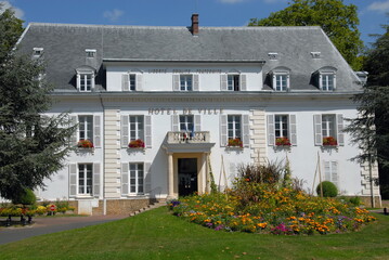 Pontault-Combault, l'Hôtel de Ville et son parc, département de Seine-et-Marne, France