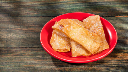 puff pastry to sweeten the Colombian Christmas dinner