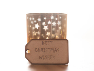 DECORACIÓN NAVIDEÑA PORTAVELAS ROJO/DORADO CON ETIQUETA DE MADERA CON LA LEYENDA: 