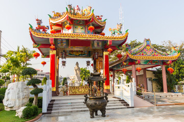 Obraz premium Chinese temple in the centre of the town.
