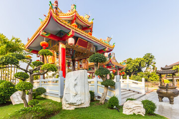 Chinese temple in the centre of the town.