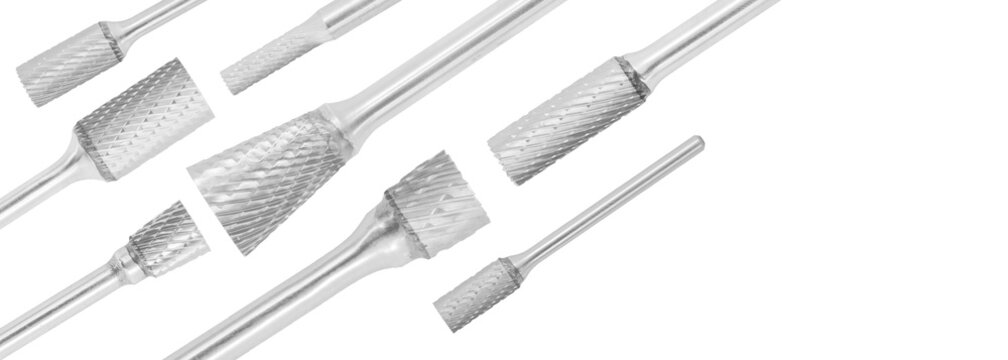 The carbides are placed obliquely in a white background for the background.