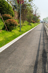 Obraz premium walkway in the modern city