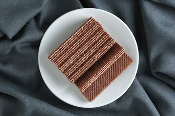 Wafers with filling on a plate