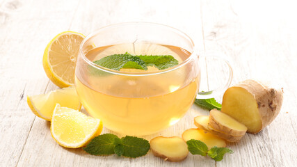 lemon and ginger warm tea