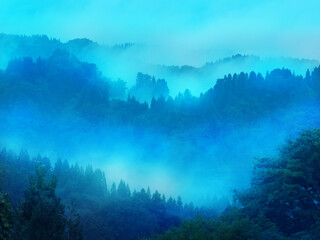 Fototapeta na wymiar 朝の青い山脈