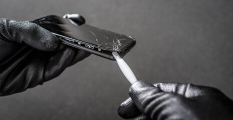 Smartphone Reparatur – Anheben des defekten Displays