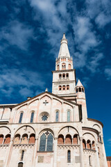Fototapeta na wymiar Cathedral of Saint Mary of the Assumption and Saint Geminianus. Modena, Italy 