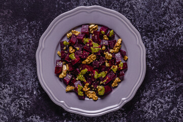 Beetroot, pesto sauce and walnut salad