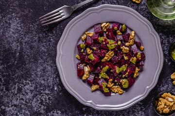 Beetroot, pesto sauce and walnut salad