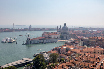 Fototapeta premium Panoramic view of Venice city and Basilica di Santa Maria della Salute