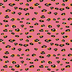 seamless pattern with leopard print on pink background for printing onto fabric, wrapping paper, wallpape