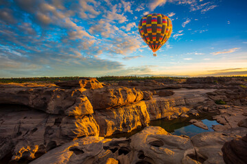 Sam Pan Bok is call the “Canyon of Thailand” located in Ubon Ratchathani, Thailand.