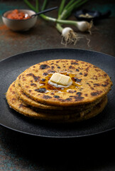potato corn flour flat bread with onion garlic dip