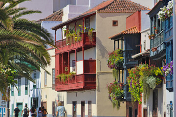 Balcones de la Avenida Marítima, Santa Cruz de la Palma, Canarias © Bentor