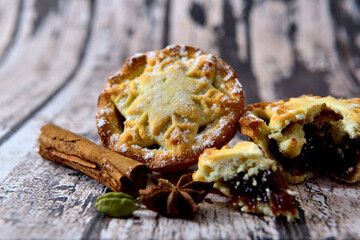 Homemade liqueur mince pie