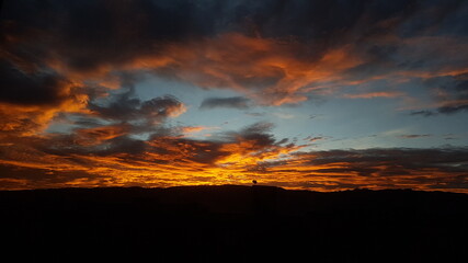 Fototapeta na wymiar Astonishing sunset 