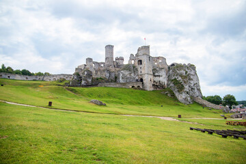 Fototapeta na wymiar Ogrodzieniec medieval teutonic castle in Silesia, Poland.