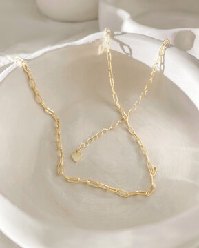 Minimalist Linked Paperclip Gold Chain Necklace