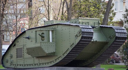 Mk V - British heavy tank
