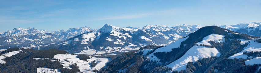 Fototapeta na wymiar alpine winter landscape - panorama view from Hartkaiser mountain, famous austrian ski resort Wilder Kaiser