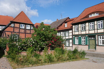 Fototapeta na wymiar Kirchenplatz und Canalstraße in Grabow an der Elde in Mecklenburg-Vorpommern