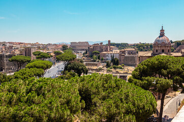 Fototapeta na wymiar panoramic top view of rome. city on a sunny summer day