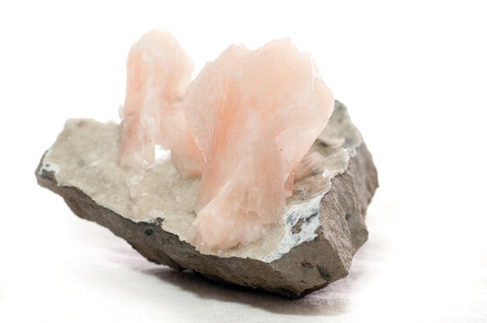 stilbite mineral sample