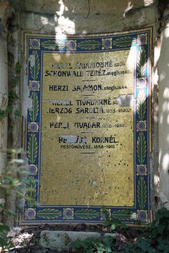 Jewish cemetery, budapest, hungary, tumbs