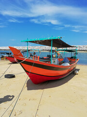 Fototapeta na wymiar boats on the beach