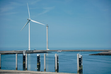 Naklejka premium Windräder am Osterscheldekering, Zeeland