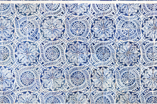 Tiles of the Convent of Christ.
Tomar, Portugal