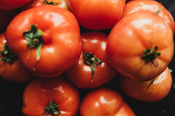 Tomate fresco de ensalada. 