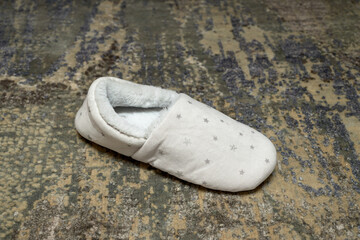Zapatillas caseras de mujer con estrellitas