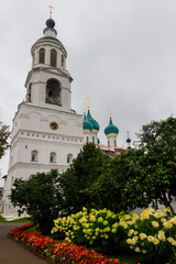 Fototapeta na wymiar Bell tower of Vvedensky Tolga convent in Yaroslavl, Russia. Golden ring of Russia