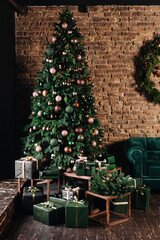  beautiful green Christmas decorations and gifts under the Christmas tree	