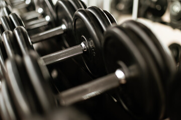hantel hanteltraining muskeltraining gewichte bodybuilding krafttraining workout fitness dehnen...