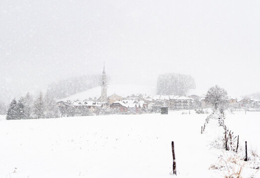 Camporovere, altopiano di asiago under teh snow