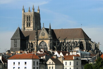 Fototapeta na wymiar Ville de Meaux, cathédrale Saint-Etienne, début des travaux de construction vers 1175, département de Seine-et-Marne, France