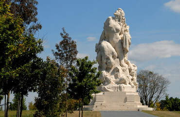 Fototapeta na wymiar Ville de Meaux, monument américain 