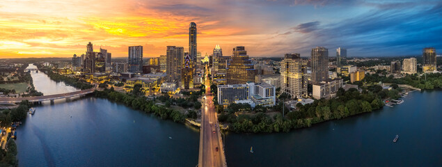 Downtown Austin Texas with capital and riverfront - obrazy, fototapety, plakaty