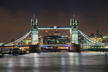 Obraz premium Tower Bridge at night in London, UK