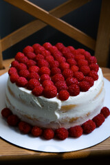 cake with strawberries